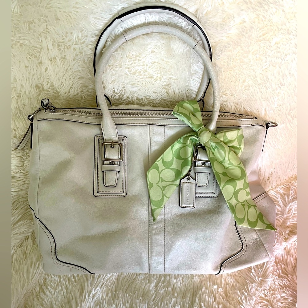 Coach white leather shoulder bag